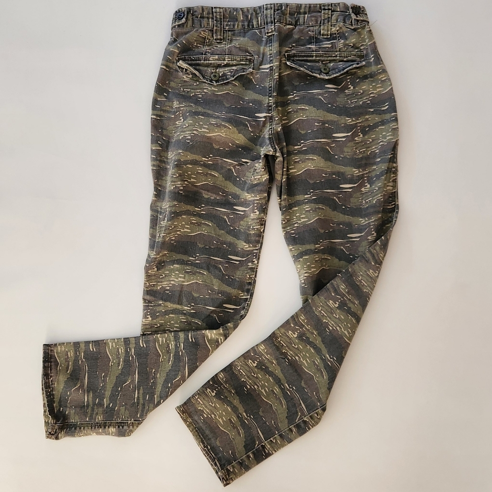 Koto x UO Skinny Tiger Print Camo Men Chino - Picture 11 of 15